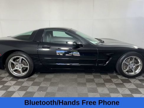 Used 2004 Chevrolet Corvette Coupe w/ Preferred Equipment Group RWD image 3
