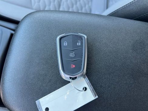 Used 2021 Chevrolet Equinox LT image 24