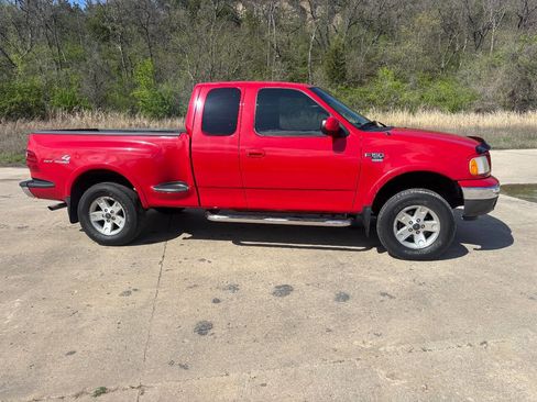 Used 2002 Ford F150 XLT image 5