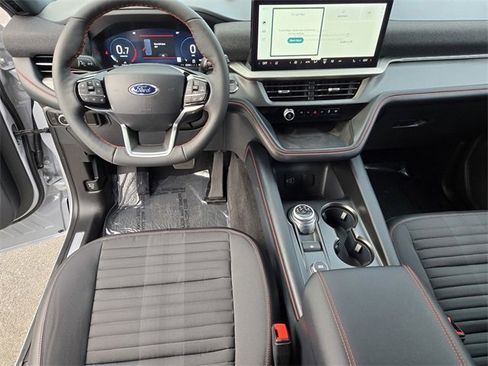 New 2026 Ford Explorer ST-Line image 22