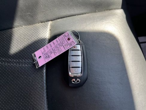 Used 2019 INFINITI QX60 Luxe w/ Essential Package image 42