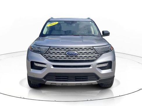 Used 2022 Ford Explorer Limited w/ Hybrid Equipment Group 310A AWD/4WD image 2