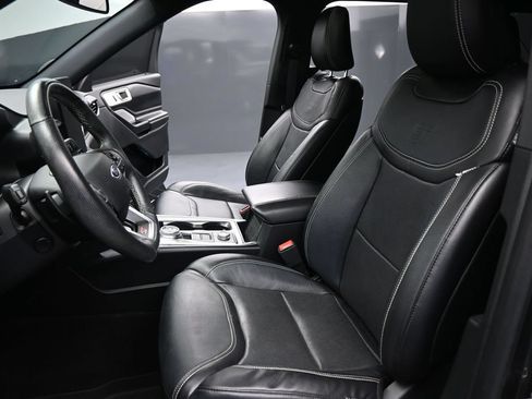 Used 2020 Ford Explorer ST w/ Premium Technology Package AWD/4WD image 10