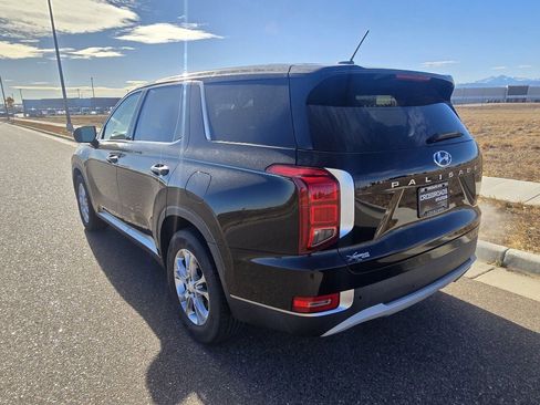 Used 2022 Hyundai Palisade SE image 3