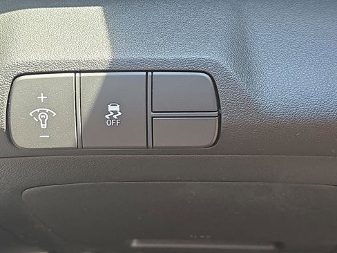 New 2026 Hyundai Elantra Sport FWD image 24