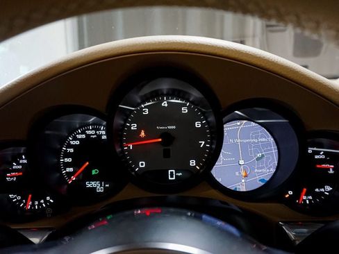 Used 2017 Porsche 911 GT3 RS image 21