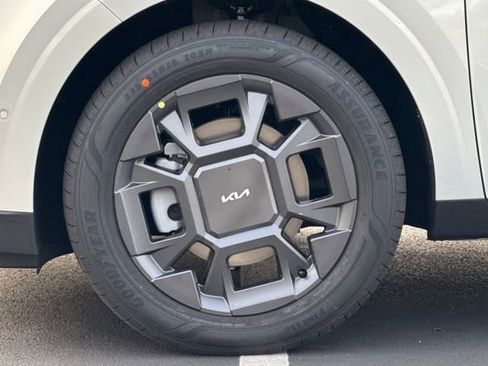 New 2026 Kia Carnival SX FWD image 36