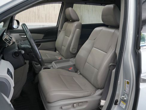 Used 2014 Honda Odyssey Touring image 27