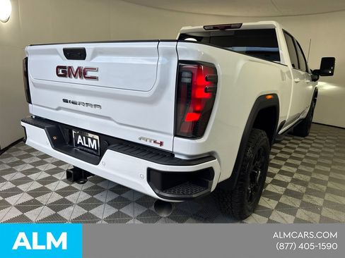 Used 2025 GMC Sierra 2500 AT4 w/ AT4 Premium Plus Package AWD/4WD image 7