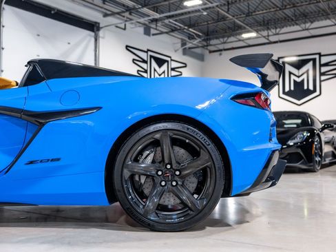 Used 2023 Chevrolet Corvette Z06 RWD image 17