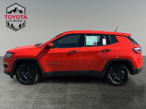 Used 2018 Jeep Compass Sport FWD image 2