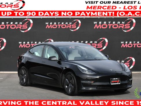 Used 2023 Tesla Model 3 Standard Range RWD image 1