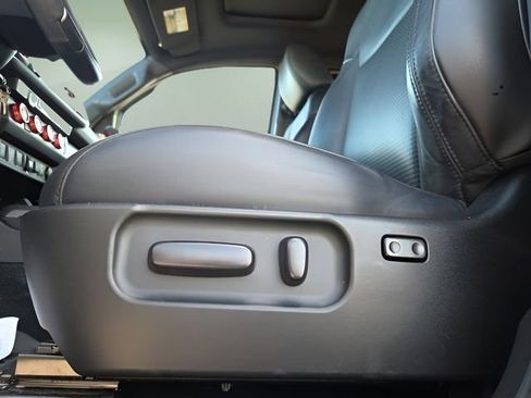 Used 2022 Toyota Tacoma TRD Sport w/ TRD Premium Sport Package image 20