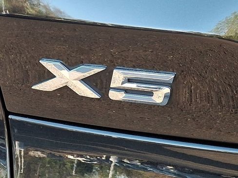 Used 2024 BMW X5 xDrive40i w/ Executive Package image 29
