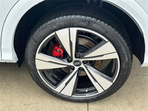 New 2025 Audi SQ5 Premium Plus image 4
