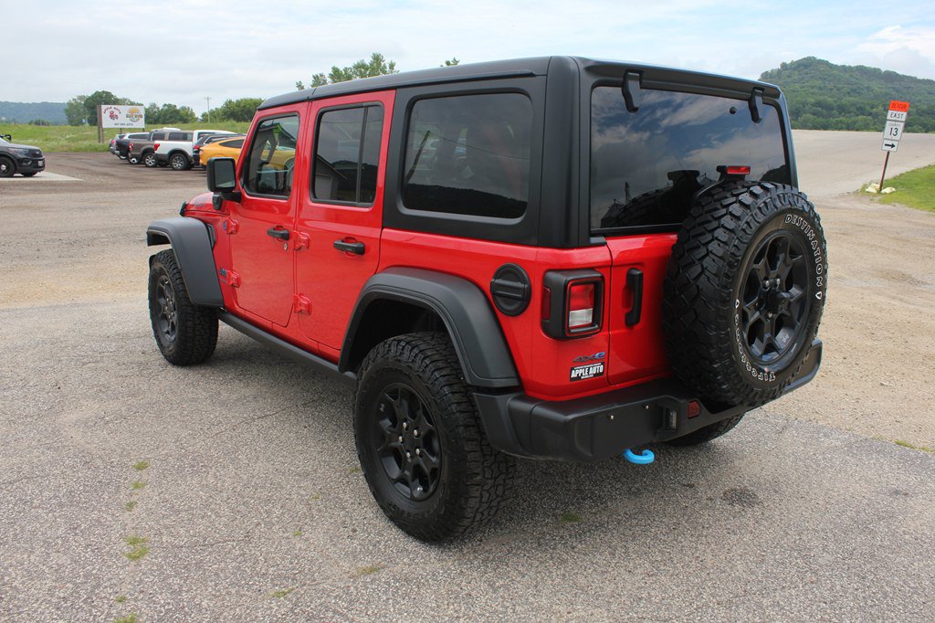 Used 2023 Jeep Wrangler Unlimited w/ Cold Weather Group AWD/4WD image 7