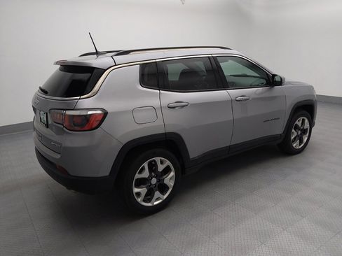 Used 2019 Jeep Compass Limited FWD image 10