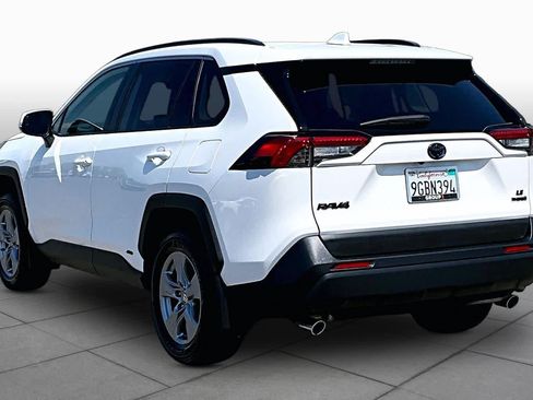 Used 2023 Toyota RAV4 LE AWD/4WD image 11