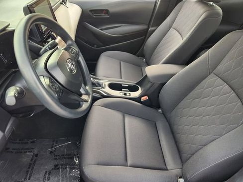 Used 2026 Toyota Corolla LE FWD image 4