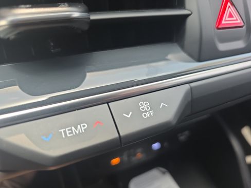 Certified 2025 Kia K4 EX FWD image 16