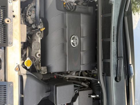 Used 2015 Toyota Sienna XLE w/ XLE Navigation Package FWD image 34