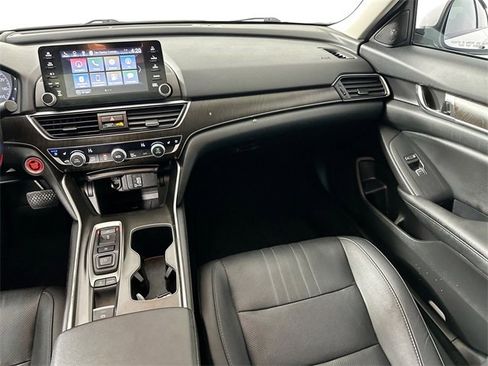 Used 2019 Honda Accord Touring image 27