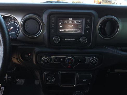 Used 2021 Jeep Gladiator Sport w/ Trailer Tow Package image 12