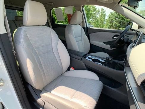 Certified 2023 Nissan Rogue SV AWD/4WD image 24