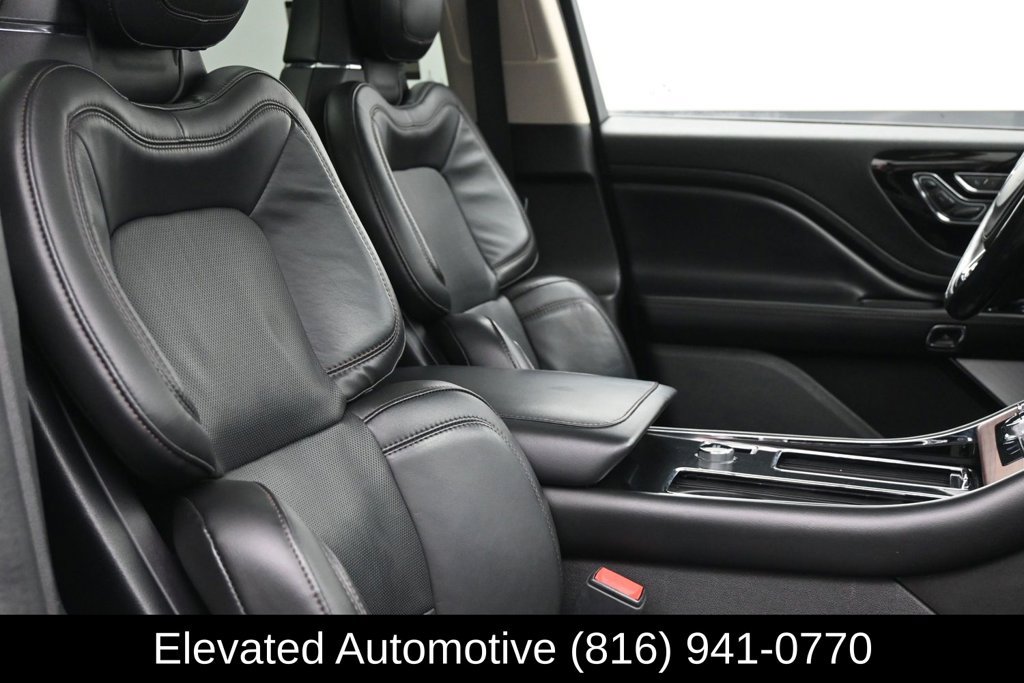 Used 2023 Lincoln Aviator Grand Touring w/ Equipment Group 301A AWD/4WD image 8