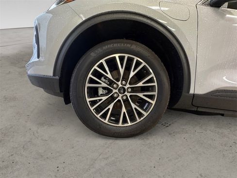 New 2025 Ford Escape SE w/ PHEV Premium Package image 14