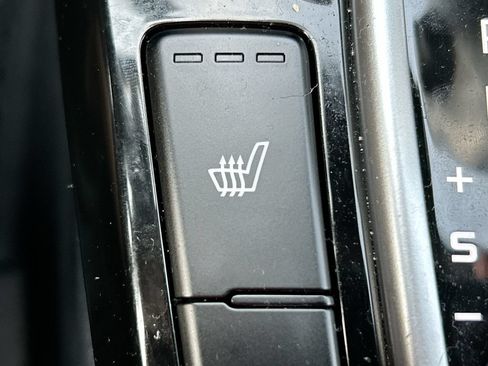Used 2024 Kia Seltos EX FWD image 36