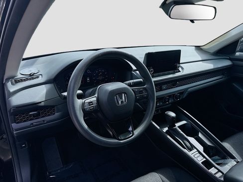 Used 2023 Honda Accord LX image 9