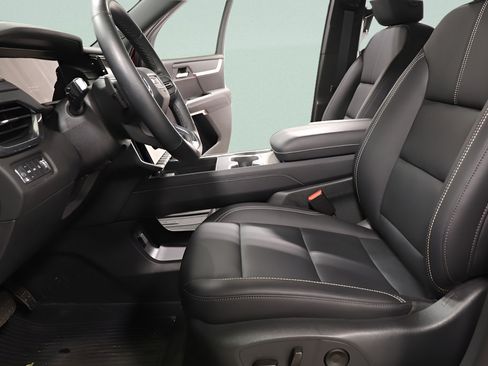 Used 2025 GMC Acadia Elevation w/ Elevation Premium Package AWD/4WD image 23