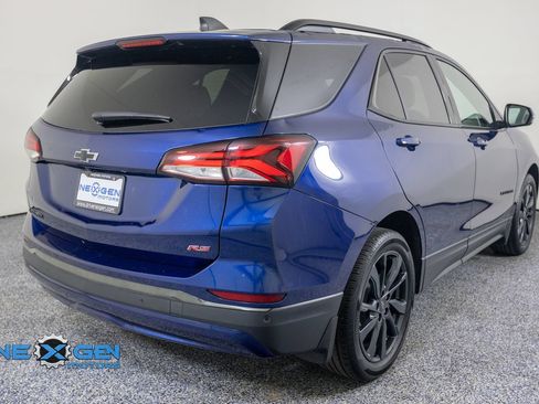 Used 2022 Chevrolet Equinox RS w/ LPO, Floor Liner Package FWD image 7