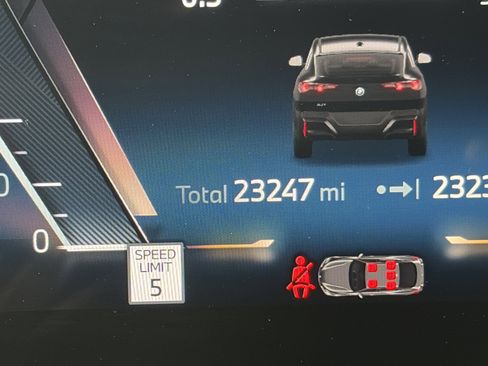 Used 2024 BMW X2 xDrive28i w/ Convenience Package AWD/4WD image 5