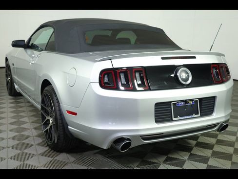 Used 2014 Ford Mustang GT w/ Equipment Group 301A image 10