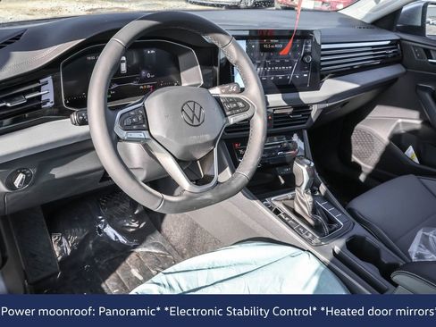 New 2026 Volkswagen Jetta SE FWD image 4