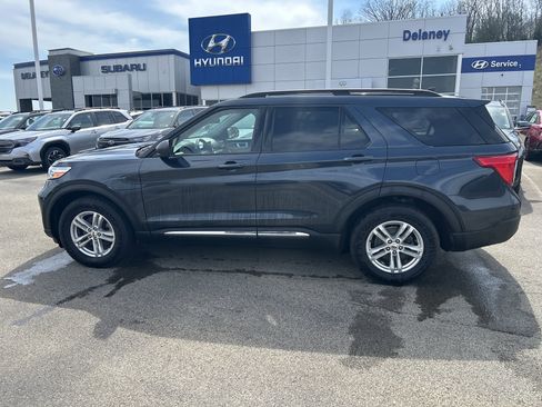 Used 2022 Ford Explorer XLT w/ Equipment Group 202A image 18