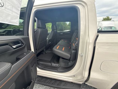 New 2026 GMC Sierra 1500 AT4 w/ AT4 Premium Package AWD/4WD image 26