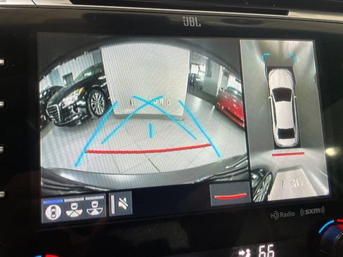 Used 2018 Toyota Camry XLE image 34