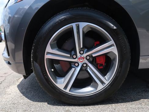 Used 2017 Jaguar F-PACE S AWD/4WD image 53