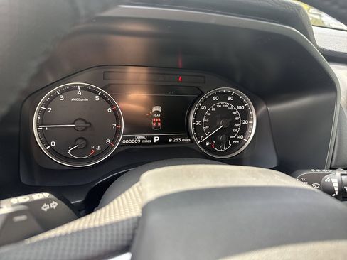 New 2025 Mitsubishi Outlander SE image 18