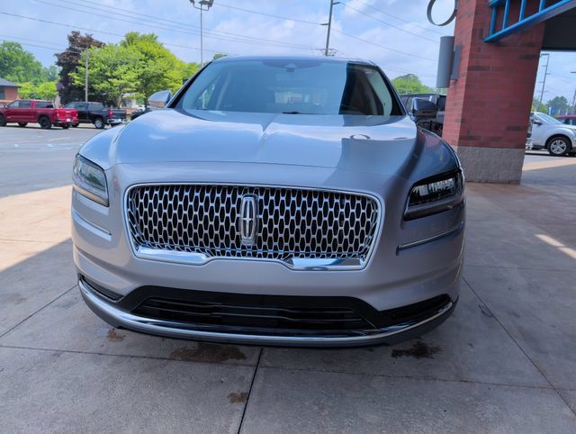 Used 2023 Lincoln Nautilus Reserve AWD/4WD image 11