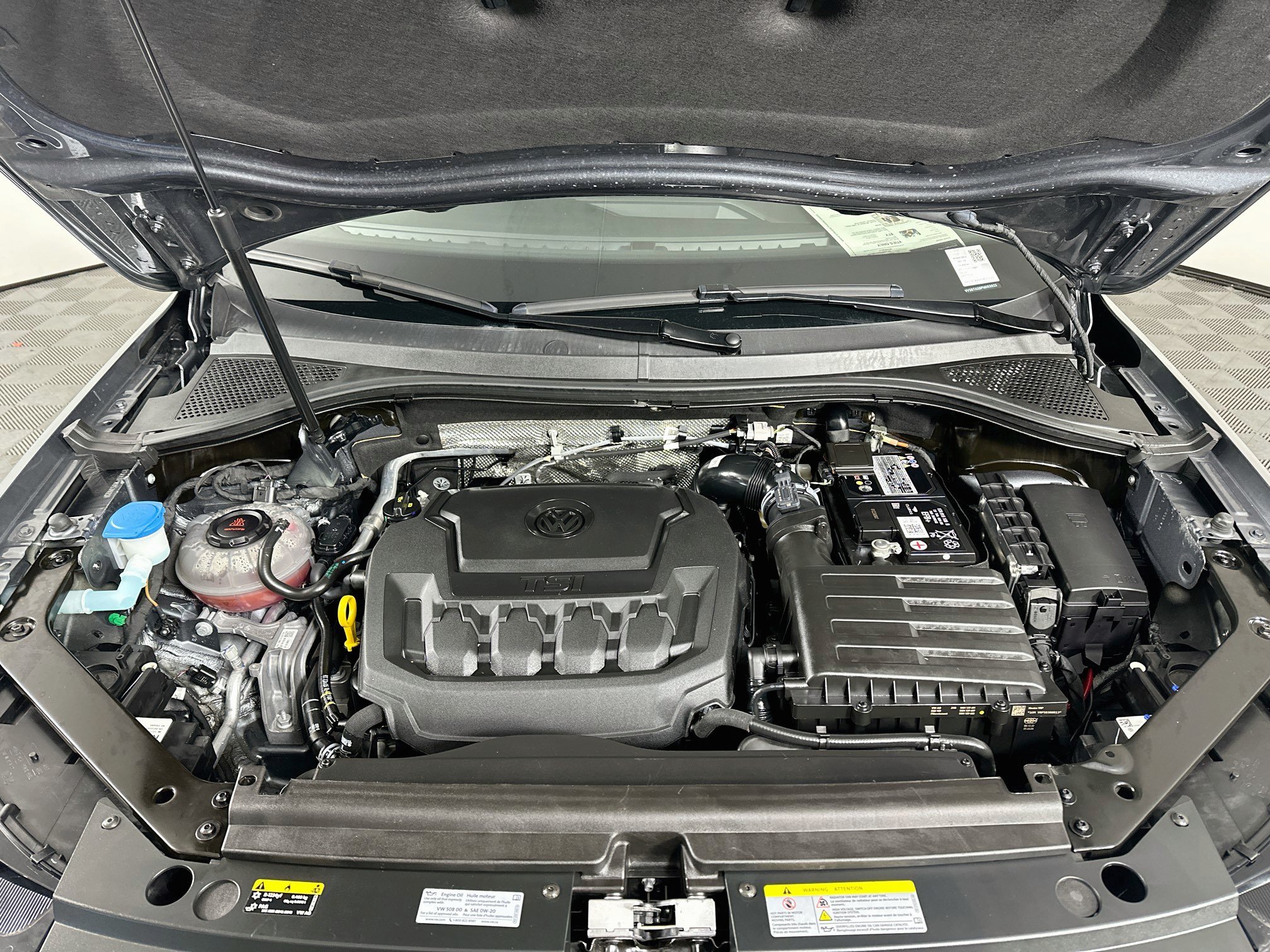 Used 2023 Volkswagen Tiguan SE FWD image 34
