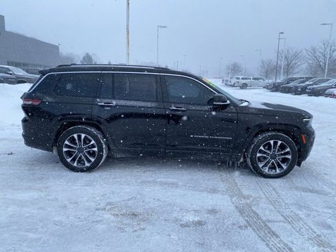 Used 2023 Jeep Grand Cherokee L Overland image 2
