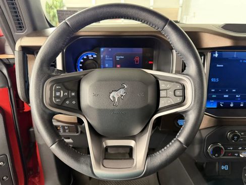 Used 2021 Ford Bronco Outer Banks AWD/4WD image 16