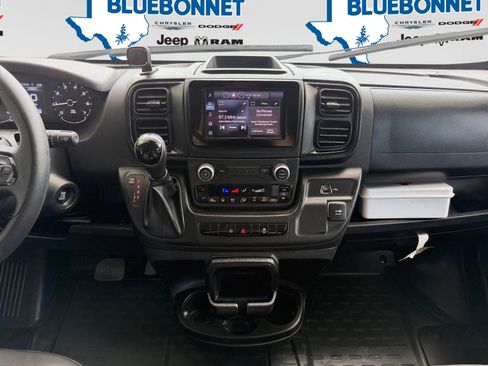 Used 2026 RAM ProMaster 2500 w/ Convenience Group FWD image 18