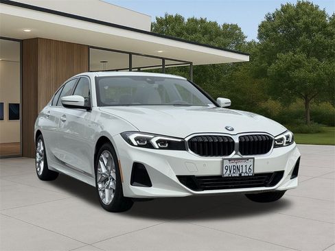 Used 2025 BMW 330i 330i w/ Convenience Package image 4