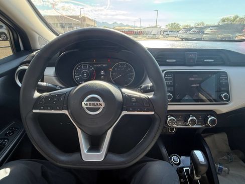 Certified 2021 Nissan Versa SV FWD image 22