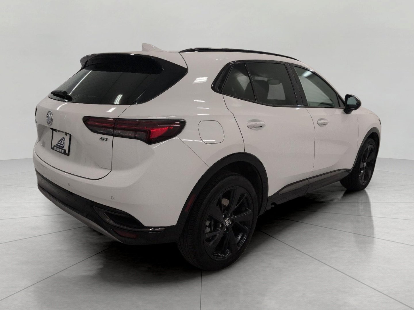 Used 2023 Buick Envision Essence w/ Technology Package I AWD/4WD image 19